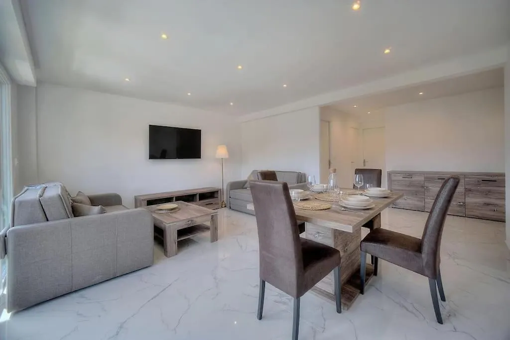 Immogroom - Ac - 1 Bedroom - Balcony - Renovated Cannes Apartment
