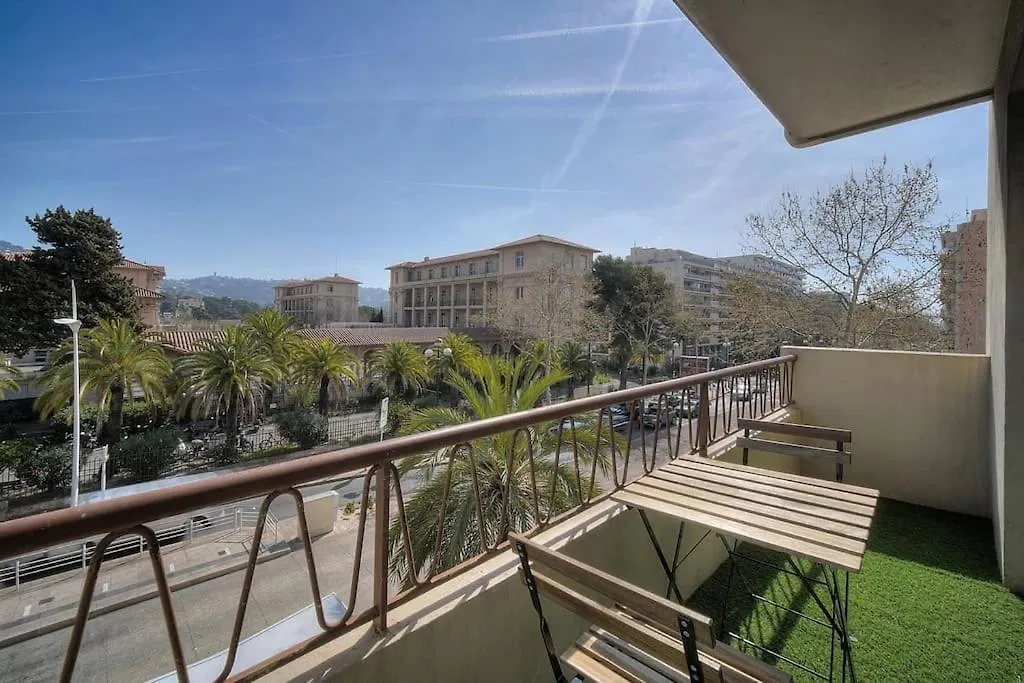 Immogroom - Ac - 1 Bedroom - Balcony - Renovated Cannes 0*,  France