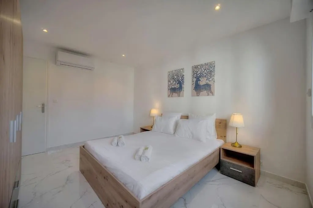 Immogroom - Ac - 1 Bedroom - Balcony - Renovated Cannes Apartment